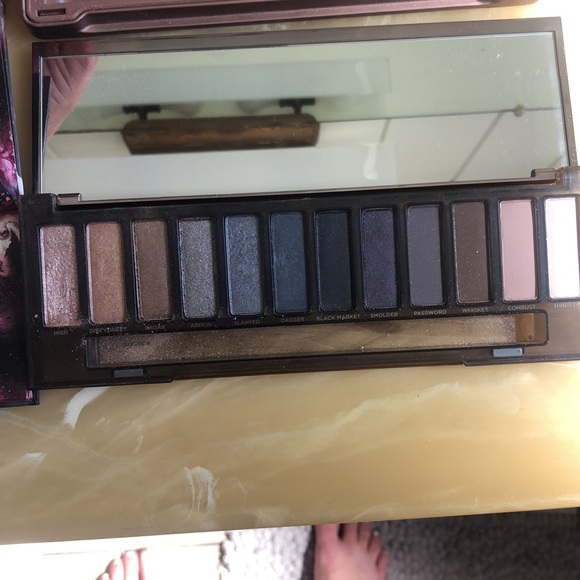 Urban Decay Naked Palette Bundle - Picture 10 of 10